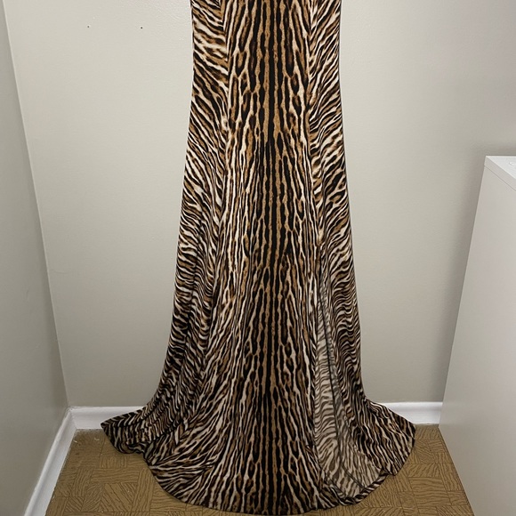 Used once Michael kors maxi leopard print with gold detail dress - Picture 6 of 6